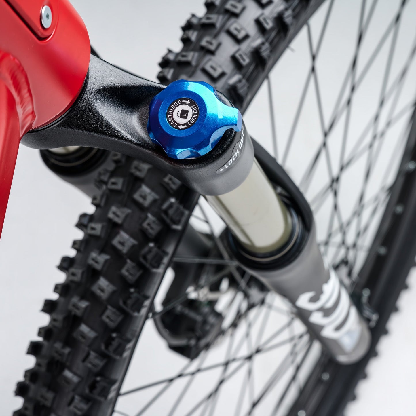 Vélo électrique pour enfant | e-troX Race 26 pouces 9 vitesses 